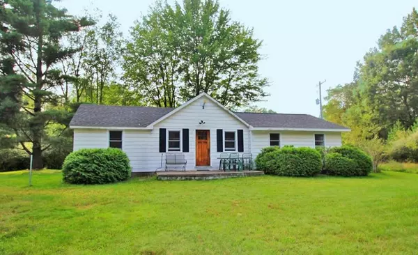 13834 Worden Road, Gregory, MI 48137