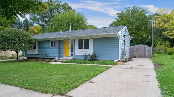 3481 Creek Drive, Ann Arbor, MI 48108