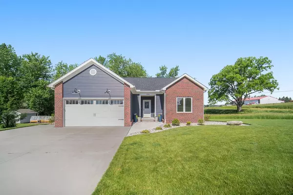 102 Calhoun Avenue, Clinton, MI 49236