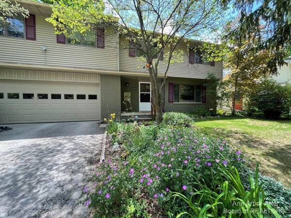 2689 Valley Drive, Ann Arbor, MI 48103