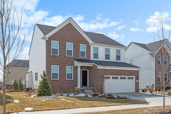 6325 S Trailwoods Drive, Ann Arbor, MI 48103