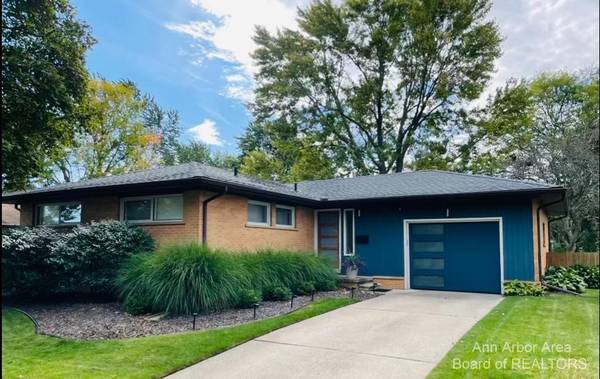 1570 Barrington Place, Ann Arbor, MI 48103