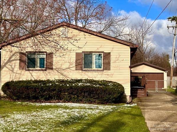 581 Brookside Street, Ypsilanti, MI 48197