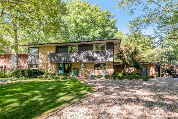 2355 Londonderry Road, Ann Arbor, MI 48104