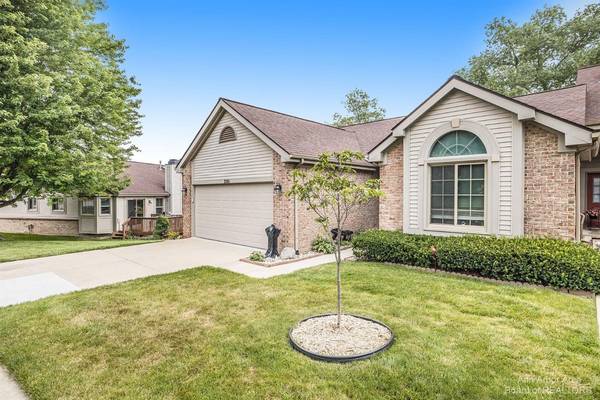 201 Texknoll Court, Brighton, MI 48116