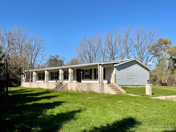 20978 M-36, Pinckney, MI 48176