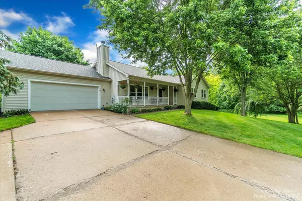 Saline, MI 48176,7911 Spruce Tree Court