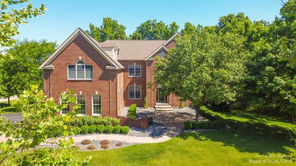 2982 Whispering Woods Drive, Ann Arbor, MI 48103