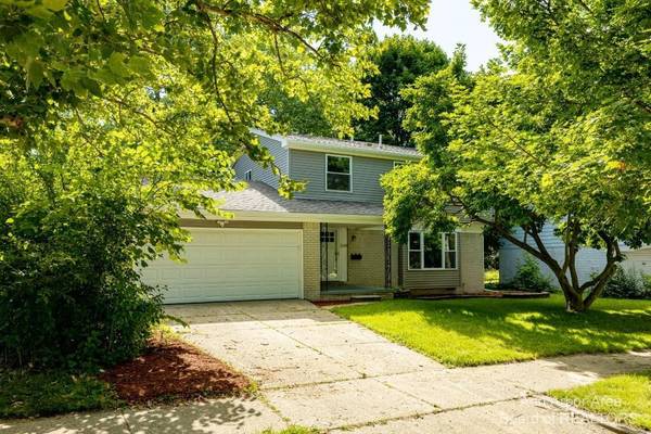 2208 Yorktown Drive, Ann Arbor, MI 48105