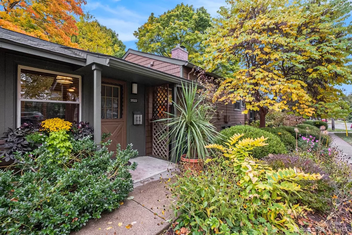 Ann Arbor, MI 48104,3522 Edgewood Drive