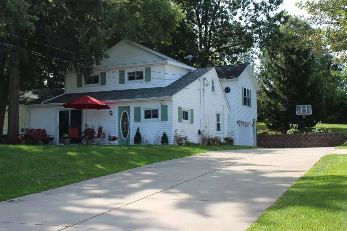 Clarklake, MI 49234,565 S Woodland Drive