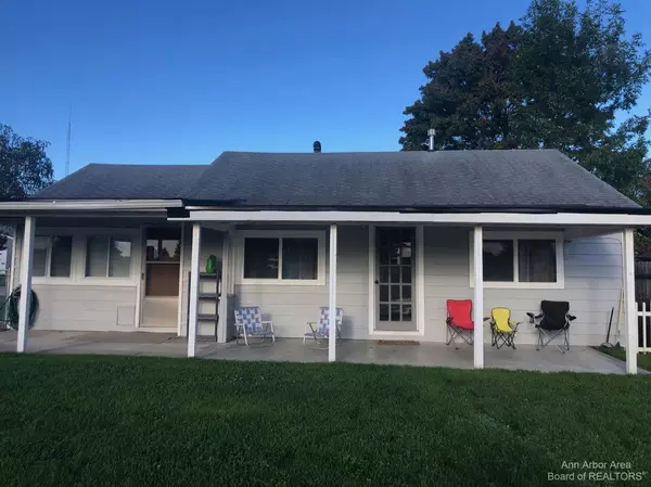 Houghton Lake, MI 48629,13496 W Shore Drive