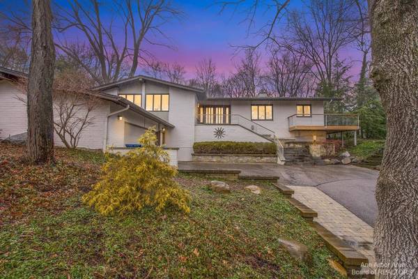 443 Huntington Place, Ann Arbor, MI 48104