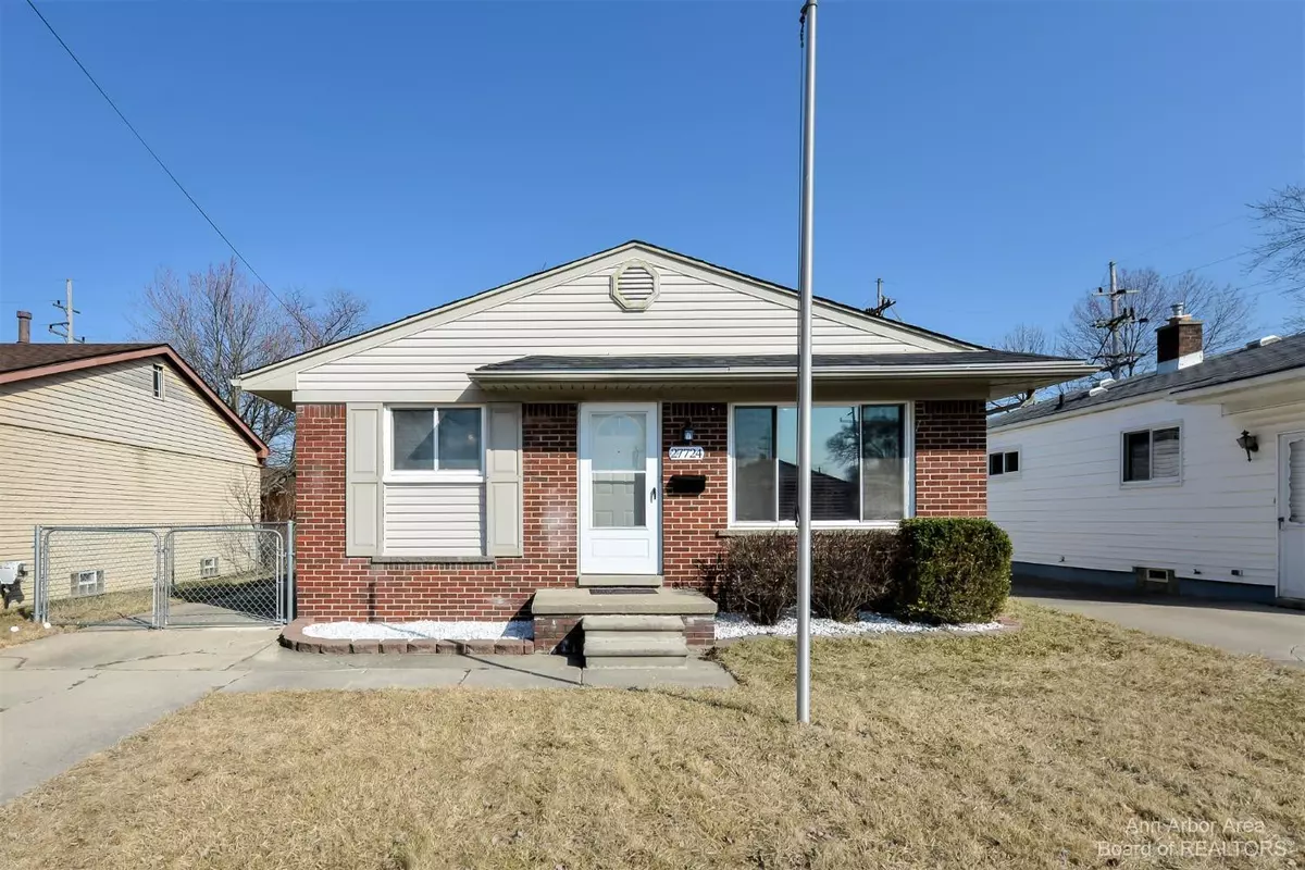 Saint Clair Shores, MI 48081,27724 Elmdale Street