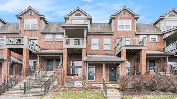 2932 Barclay Way, Ann Arbor, MI 48105