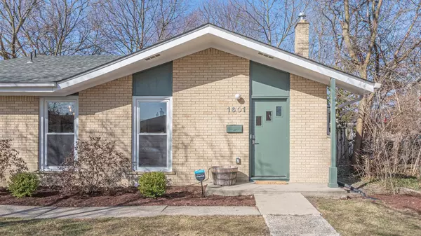 Ann Arbor, MI 48103,1601 Saunders Crescent