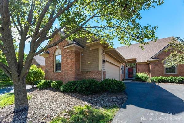 2231 Twin Islands Court, Ann Arbor, MI 48108