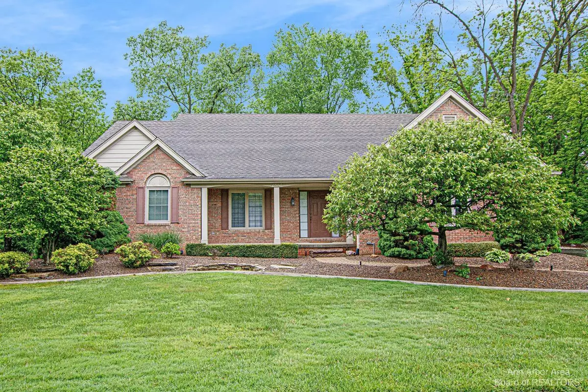 Northville, MI 48168,16109 Maplewood Court