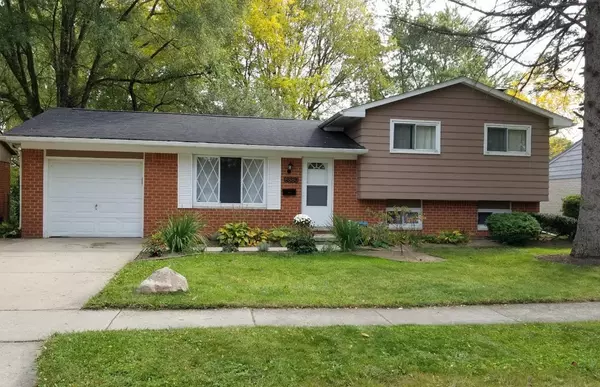 8880 Nottingham Drive, Ypsilanti, MI 48198