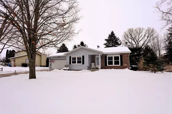 Clinton, MI 49236,308 Oak Tree Drive