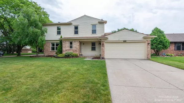 16724 Quakertown Lane, Livonia, MI 48154