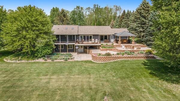 19400 Ivey Road, Chelsea, MI 48118