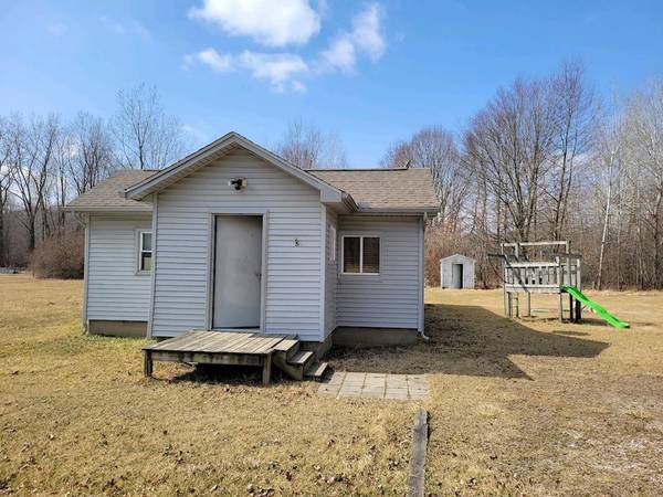 12361 Tuttlehill Road, Milan, MI 48160