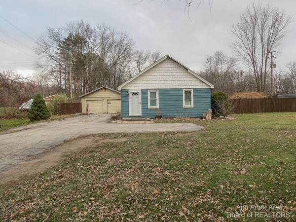 14220 Martinsville Road, Belleville, MI 48111