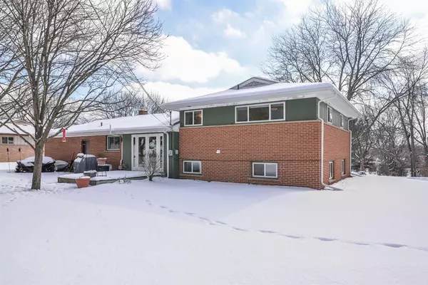 Ann Arbor, MI 48105,411 Pine Brae Street