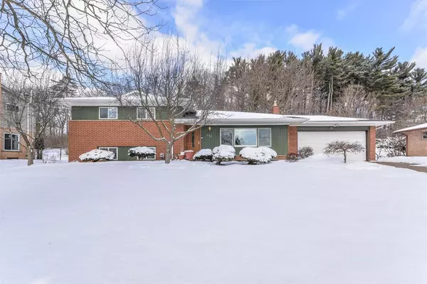 411 Pine Brae Street, Ann Arbor, MI 48105