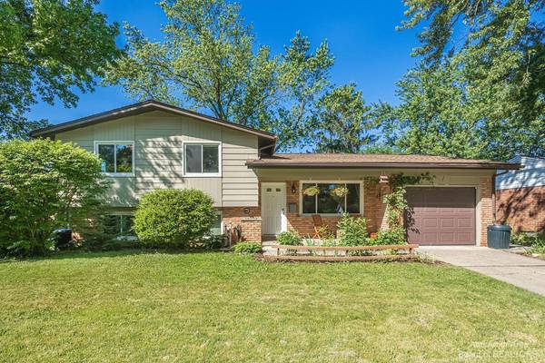 2856 Briarcliff Street, Ann Arbor, MI 48105