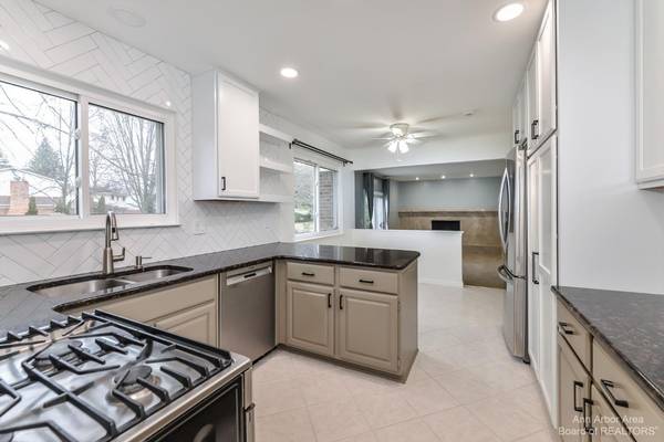 Ann Arbor, MI 48105,2236 Placid Way