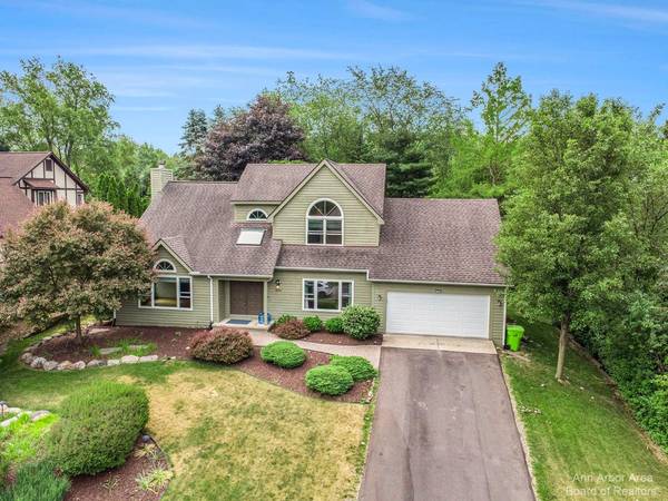 4580 E Loch Alpine Drive, Ann Arbor, MI 48103