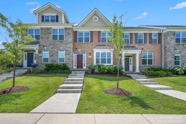 2802 Ashcombe Drive, Ann Arbor, MI 48105