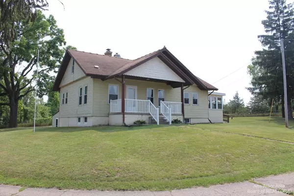 16717 W US 12, Cement City, MI 49233