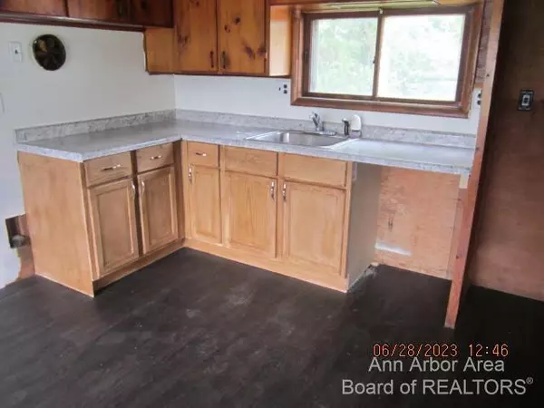 Willis, MI 48191,10747 Bunton Road