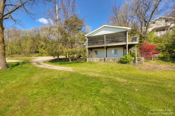 Onsted, MI 49265,5884 Rays Drive