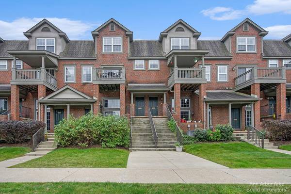 2936 Barclay Way, Ann Arbor, MI 48105