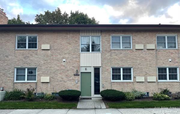 1199 S Sheldon Road #31E, Plymouth, MI 48170