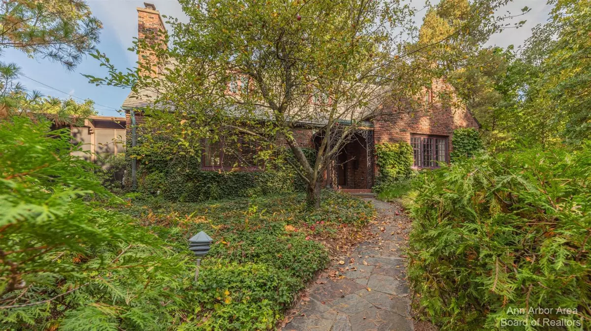 Ann Arbor, MI 48104,1100 Berkshire Road