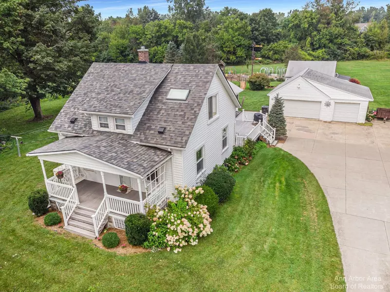 9565 Willis Road, Willis, MI 48191