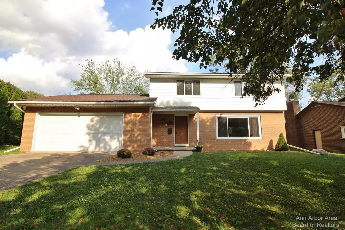 Ann Arbor, MI 48103,1503 Warwick Court