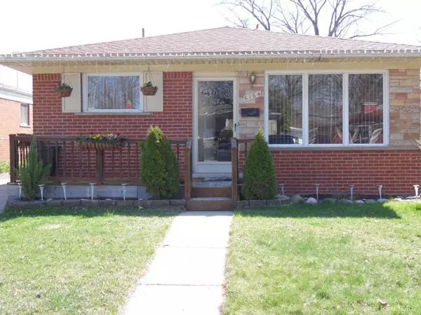 Dearborn Heights, MI 48127,6164 Colonial St