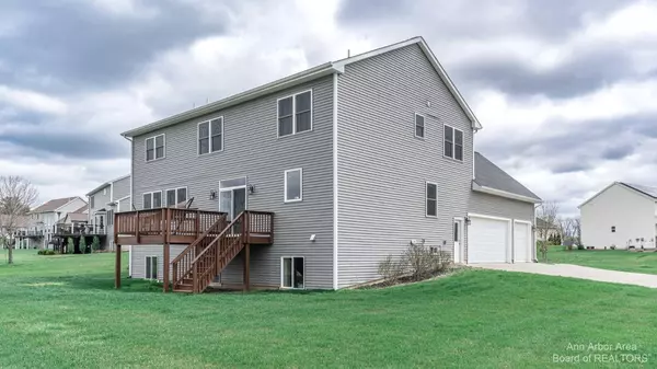 Saline, MI 48176,10452 Gray Knoll Trail