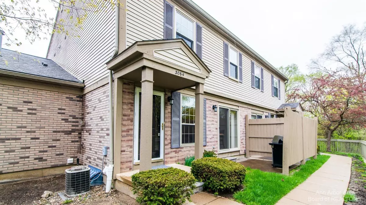 Ann Arbor, MI 48108,3064 Forest Creek Court #38