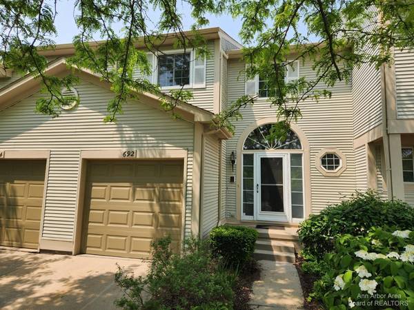 692 Liberty Pointe Drive, Ann Arbor, MI 48103