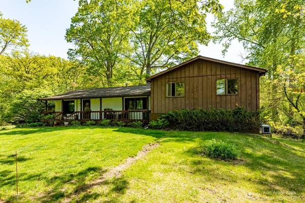 10295 Kress Road, Pinckney, MI 48169