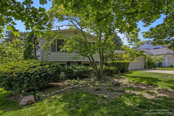 1358 King George Boulevard,  Ann Arbor,  MI 48108