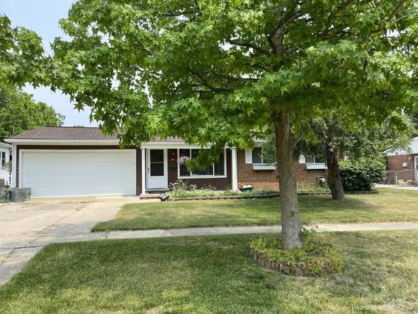 761 Knollwood Court, Saline, MI 48176