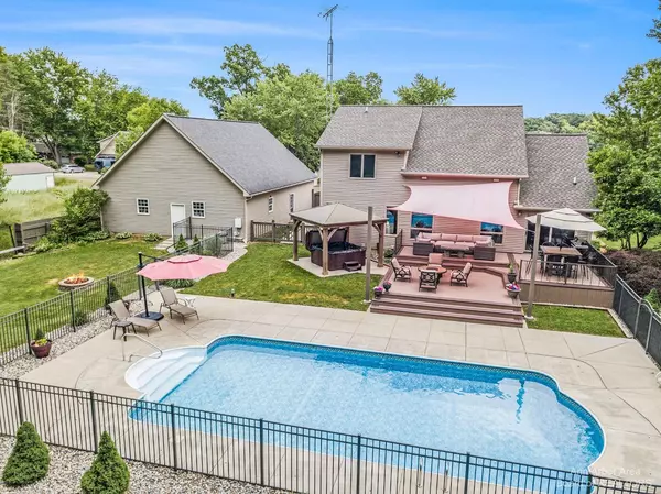 Gregory, MI 48137,120 Watt Road